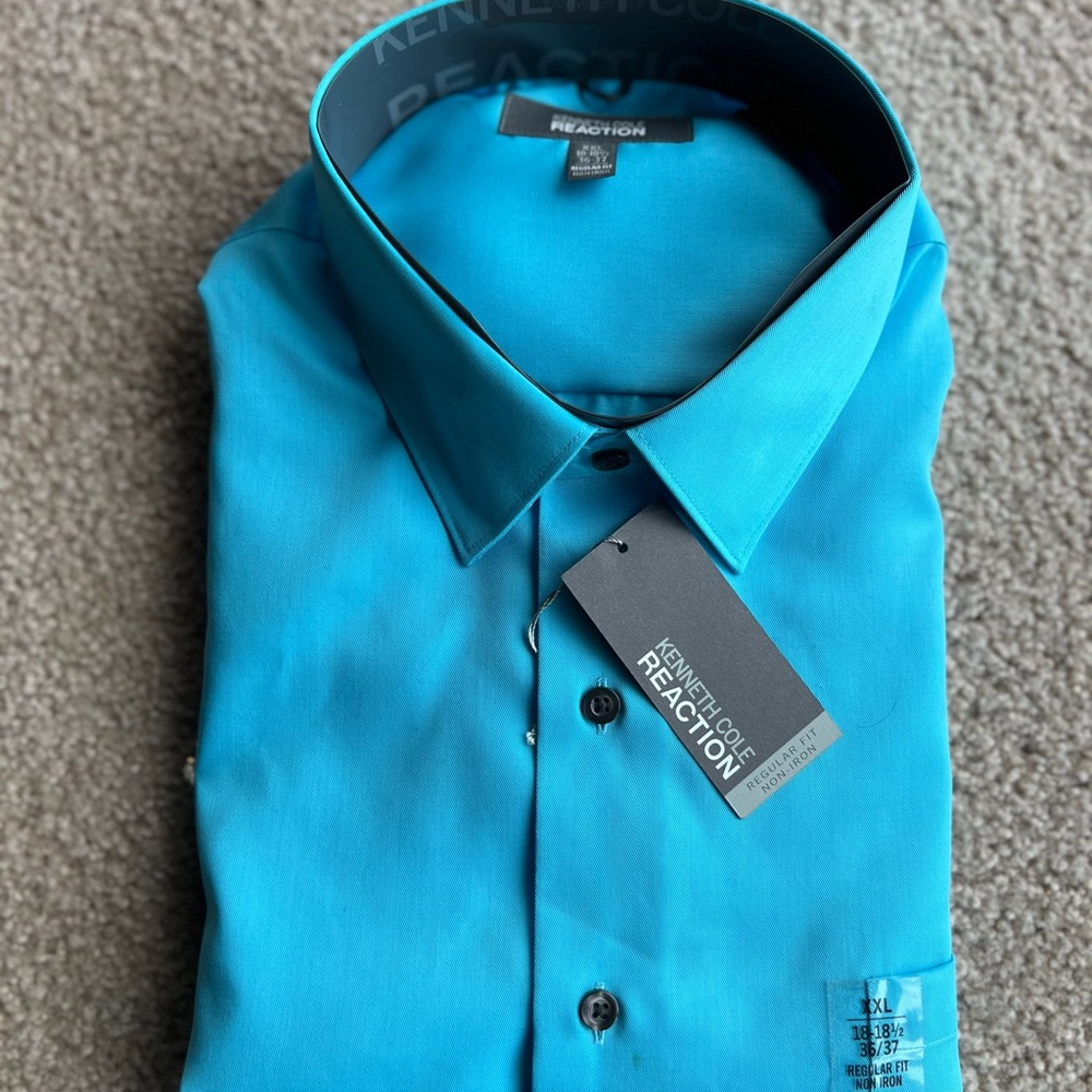 Kenneth Cole Reaction Turq Blue Dress Shirt with Pointed Collar and Crisp Fabric